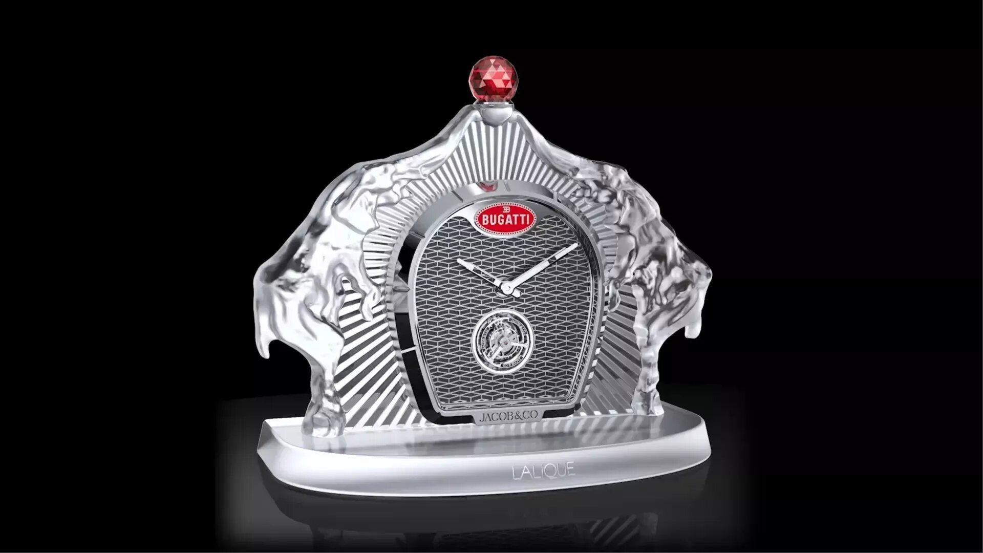 Bugatti выпустила настольные часы по цене двух Porsche 911