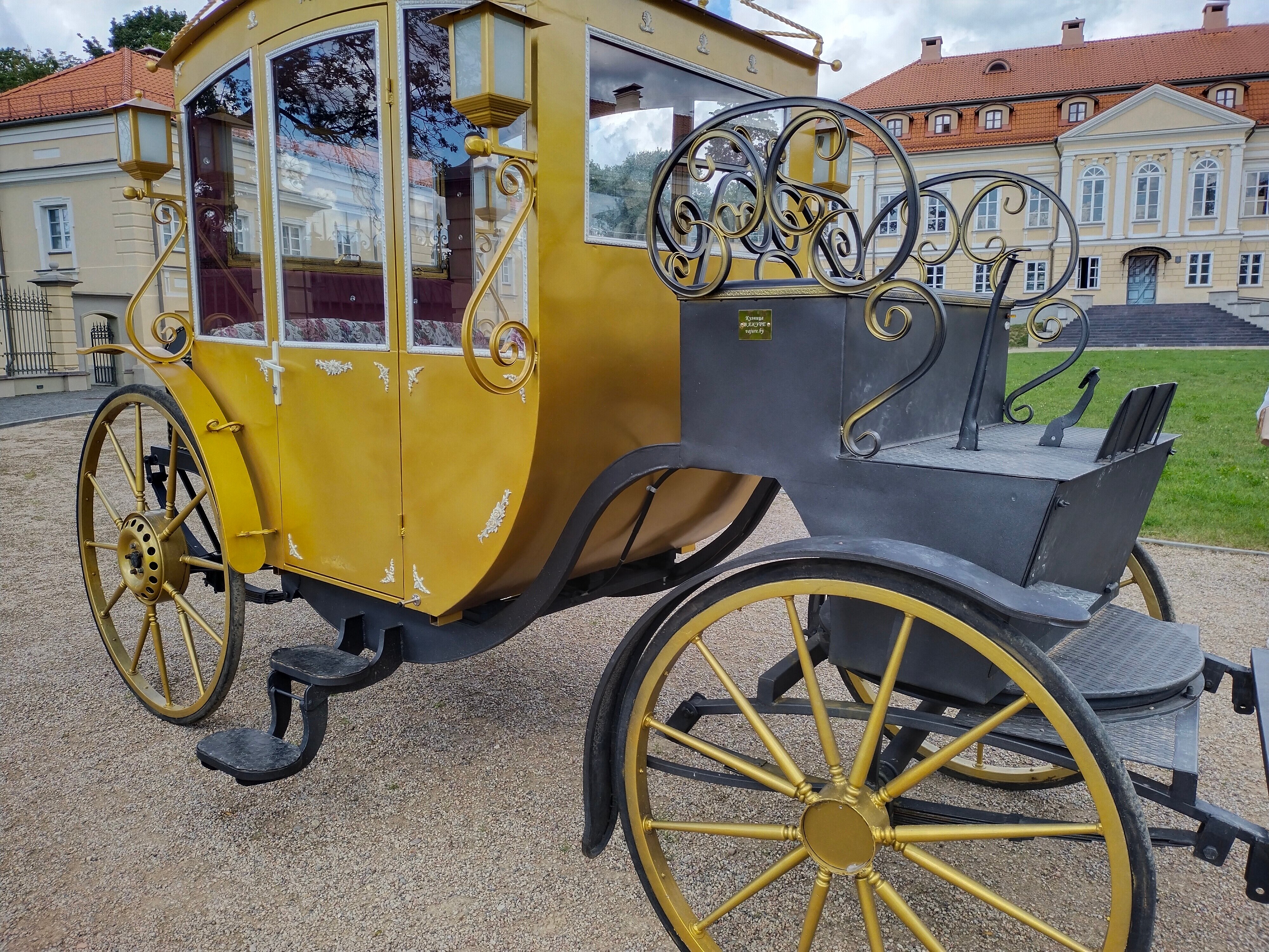 Куда поедем, вельможные паны?