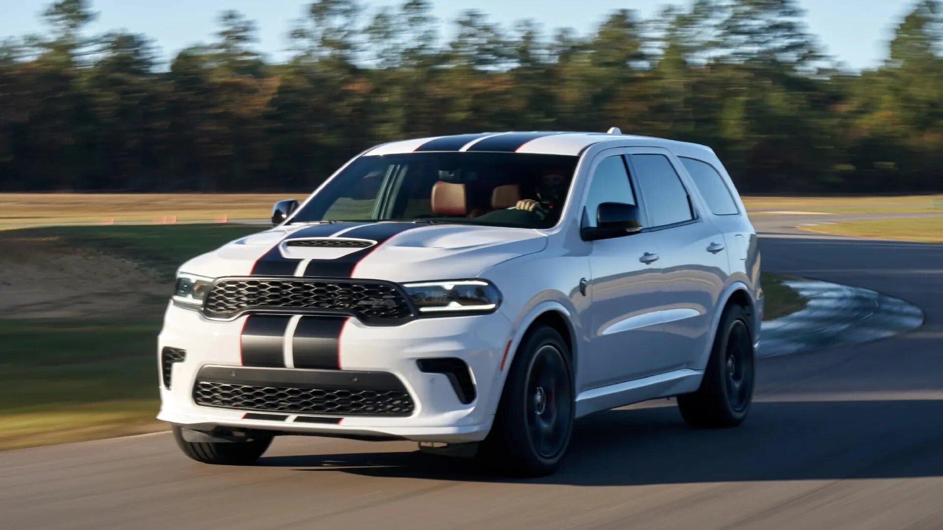 Владельцы Dodge Durango Hellcat не смогли доказать обман со стороны Stellantis в суде 