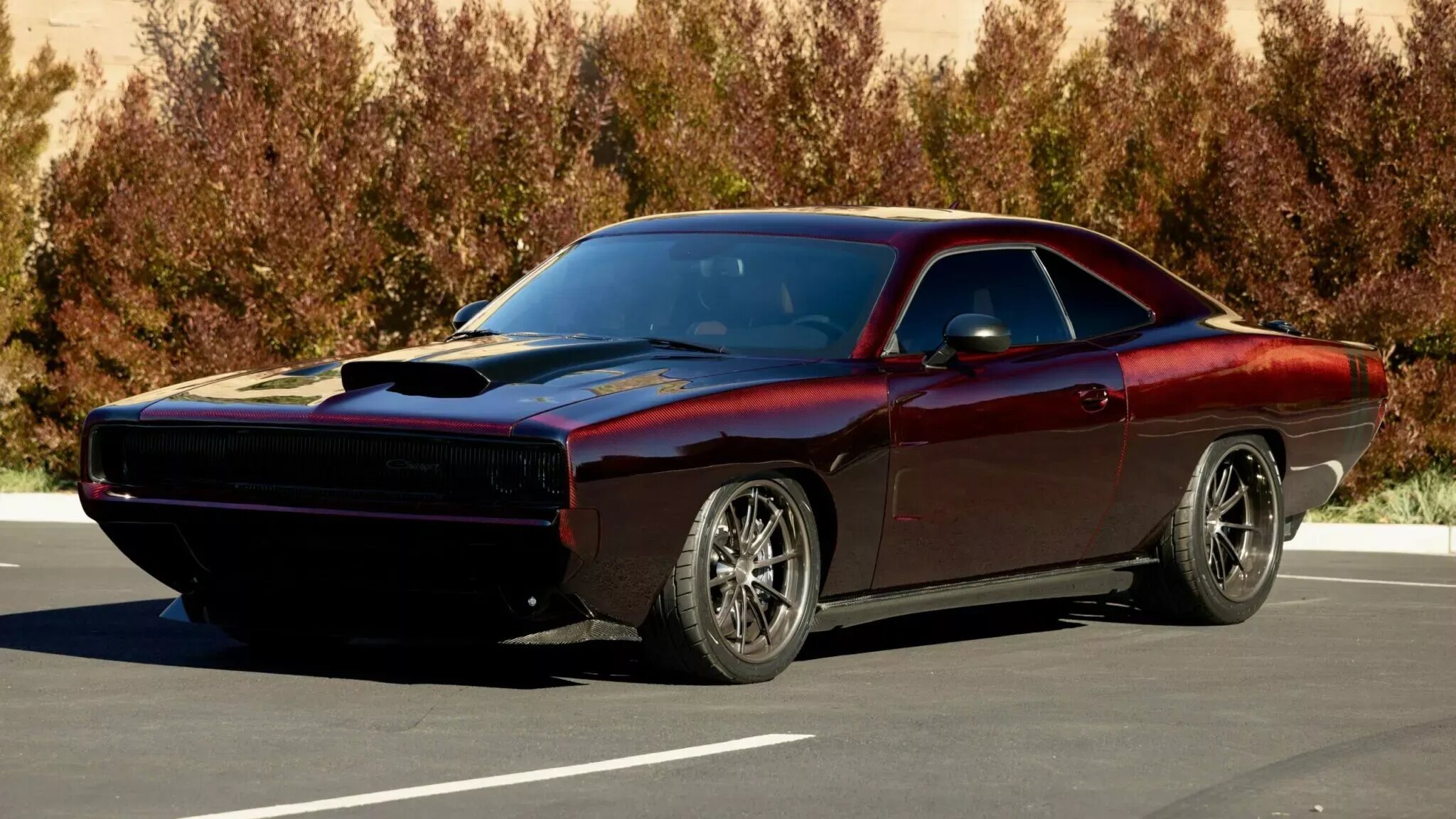 Современный Dodge Challenger стилизовали под старый Charger с 1000-сильным мотором