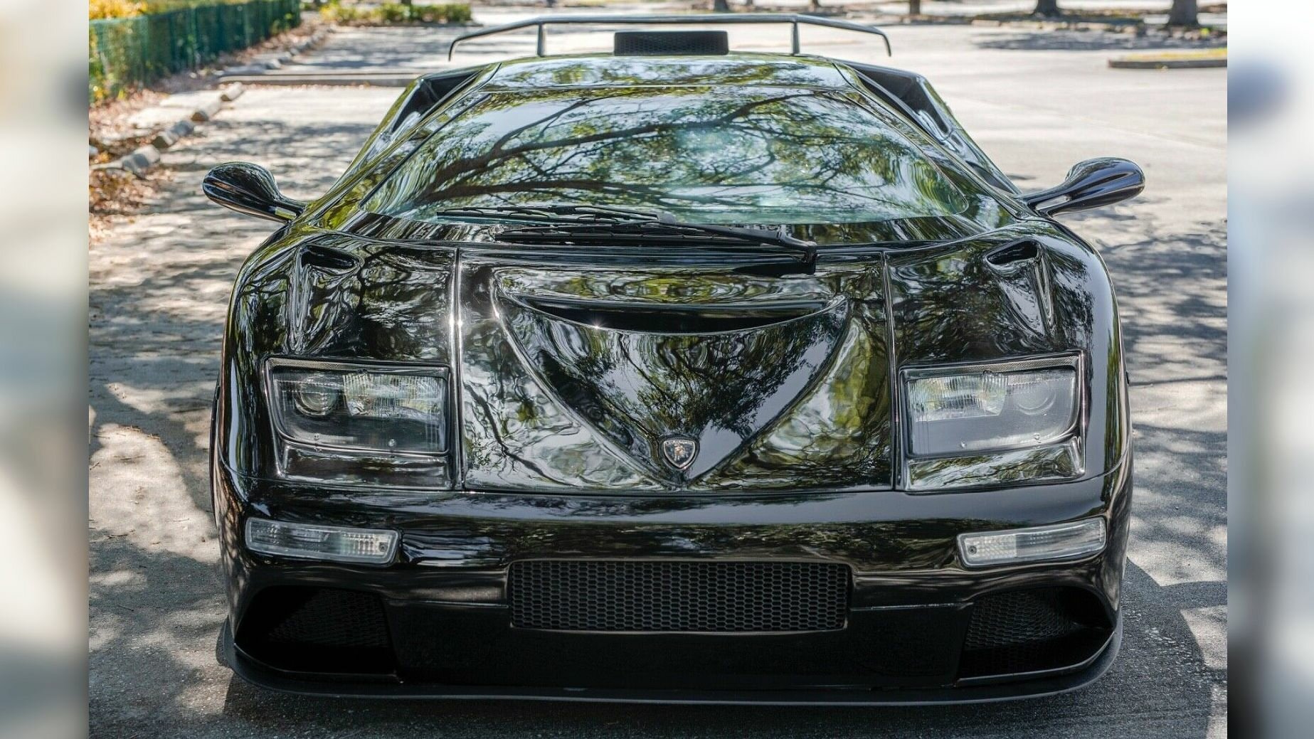 На онлайн-аукционе идут торги за реплику Lamborghini, построенную на базе культовой Honda