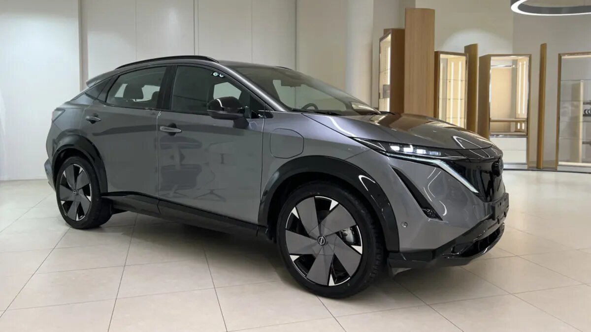 На Авто.ру появился новый электрокроссовер Nissan Ariya за 6,9 миллиона рублей