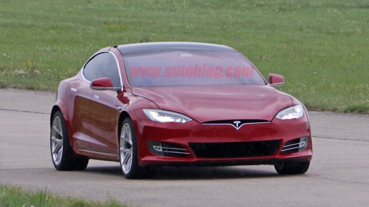 Tesla Model S установила рекорд на треке Лагуна-Сека. На очереди Нюрбургринг