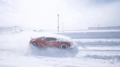 Вот как нужно ездить на Bugatti Veyron зимой