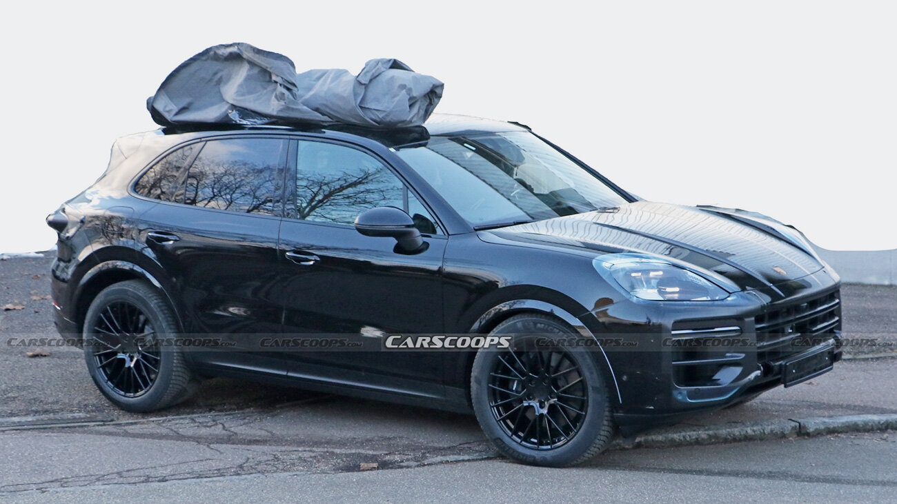Обновлённый Porsche Cayenne в «хитрой» маскировке: шпионские фото