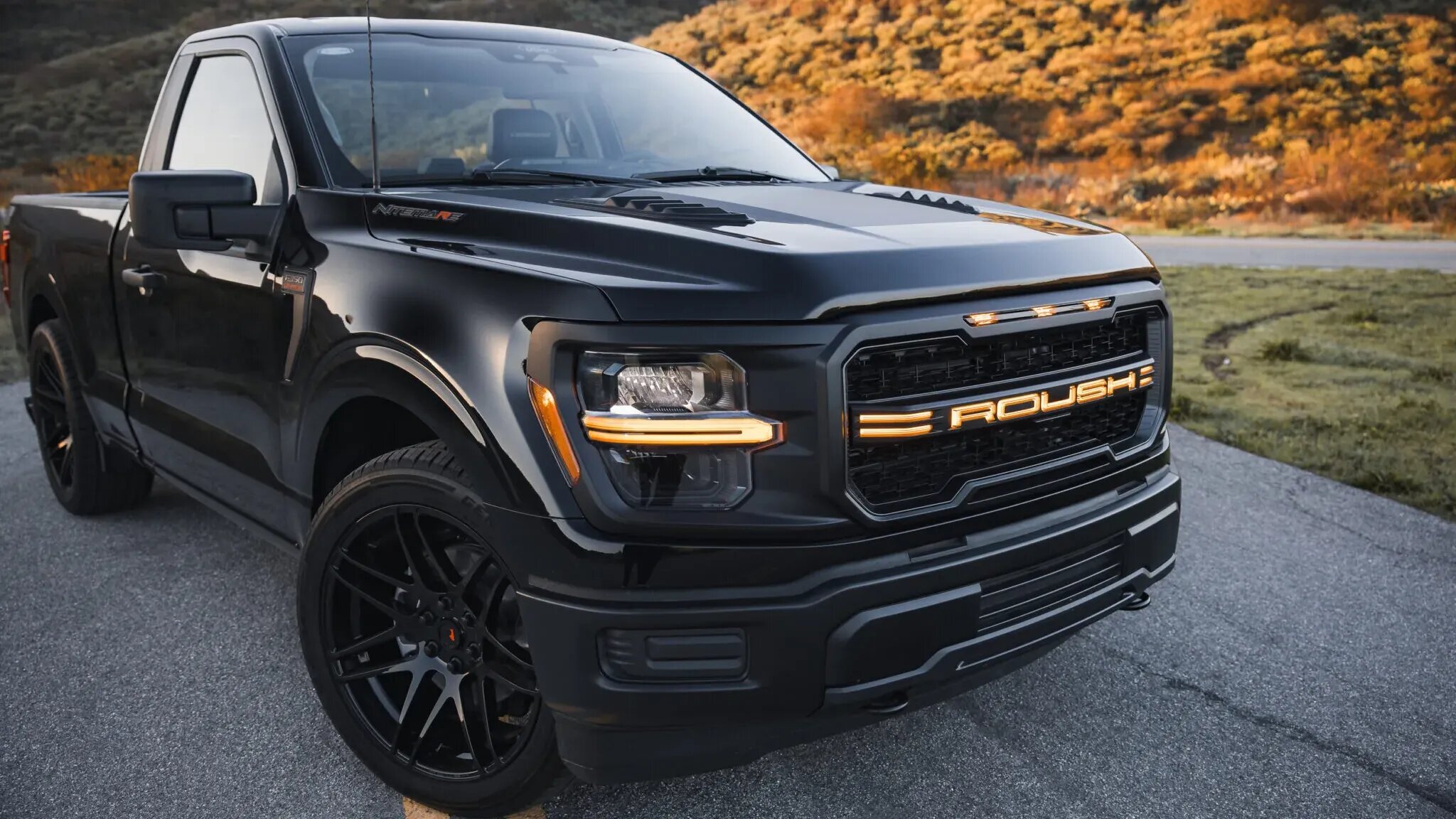 Тюнеры из Roush построили «злой» F-150, которого нет у Ford
