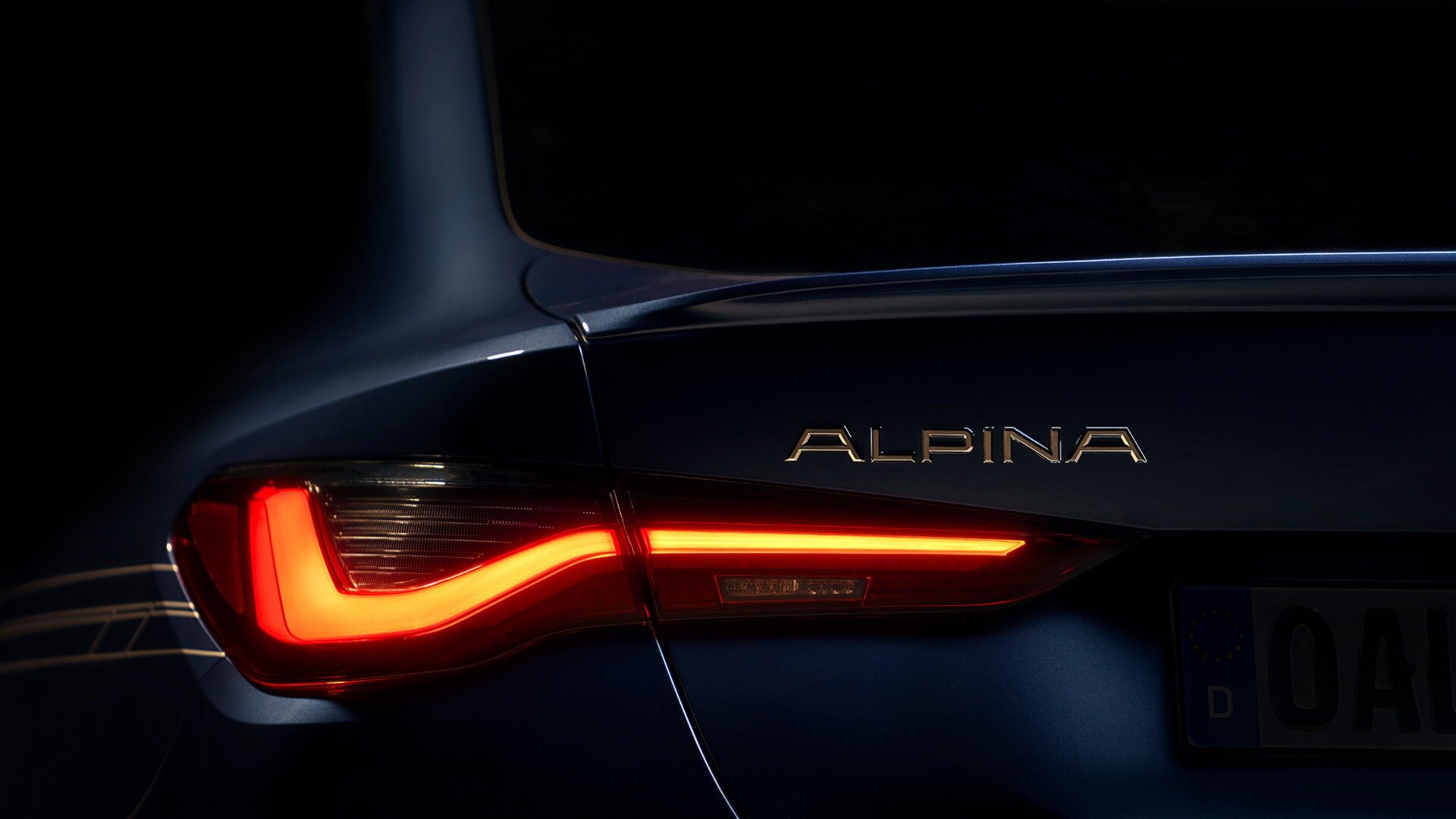 Alpina показала тизер нового спорткара: это заряженный BMW 4 серии