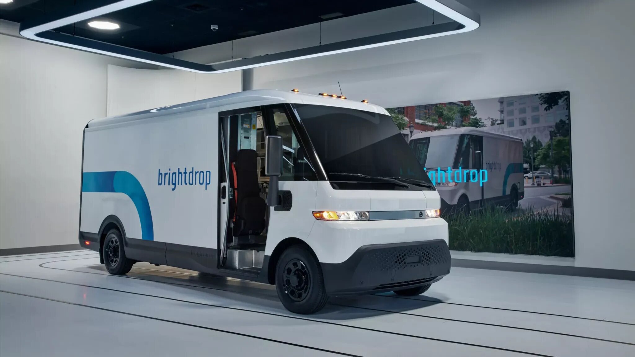 GM закрыл производство электрофургона BrightDrop, тысяче сотрудников завода грозит увольнение