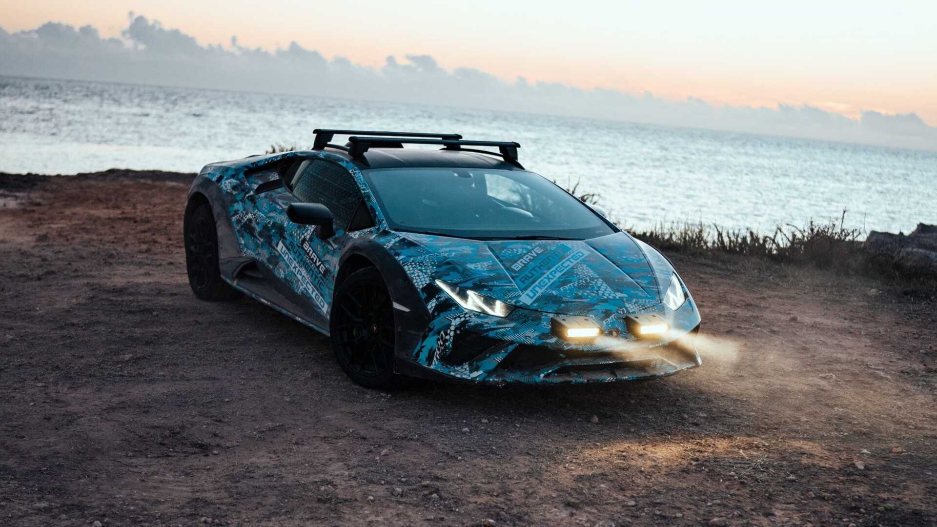 Внедорожный Huracan, который окажется последним Lamborghini  без электромотора, представят 1 декабря