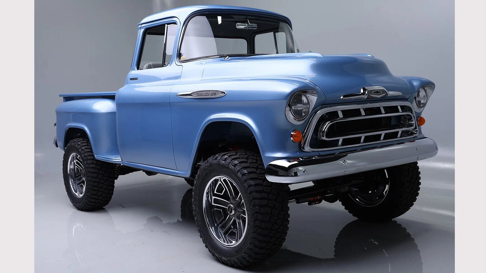 С молотка уйдёт 525-сильный пикап Chevrolet 3100 1957 года: это призёр SEMA
