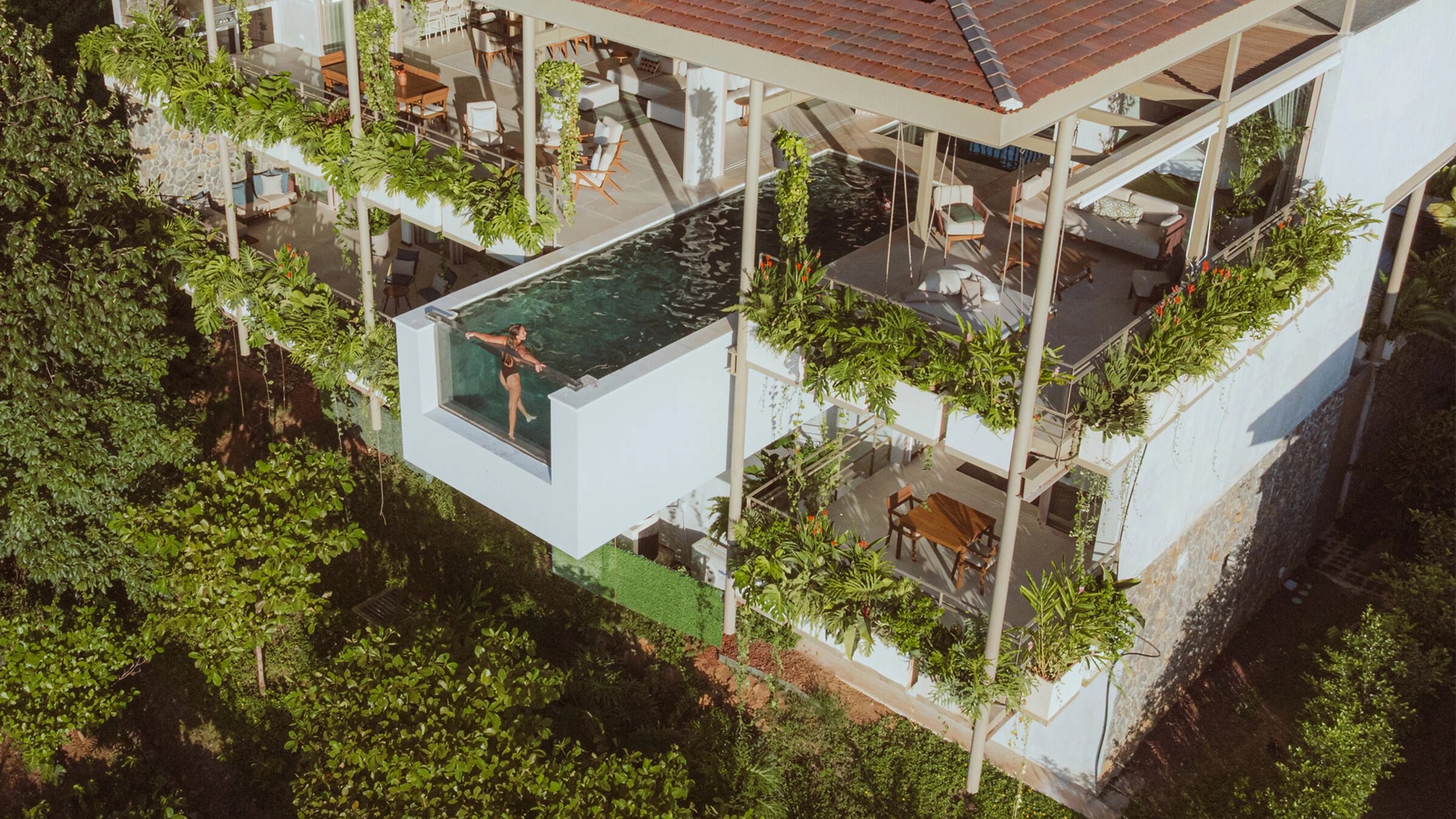 Бассейн над джунглями с видом на океан: фотопост из Коста-Рики