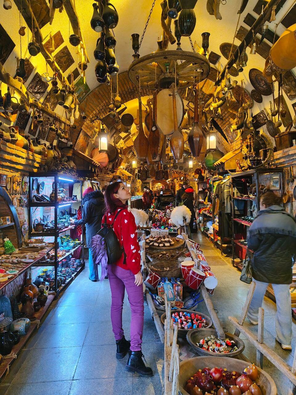 Мейданбазар в катакомбах под площадью Вахтанга

