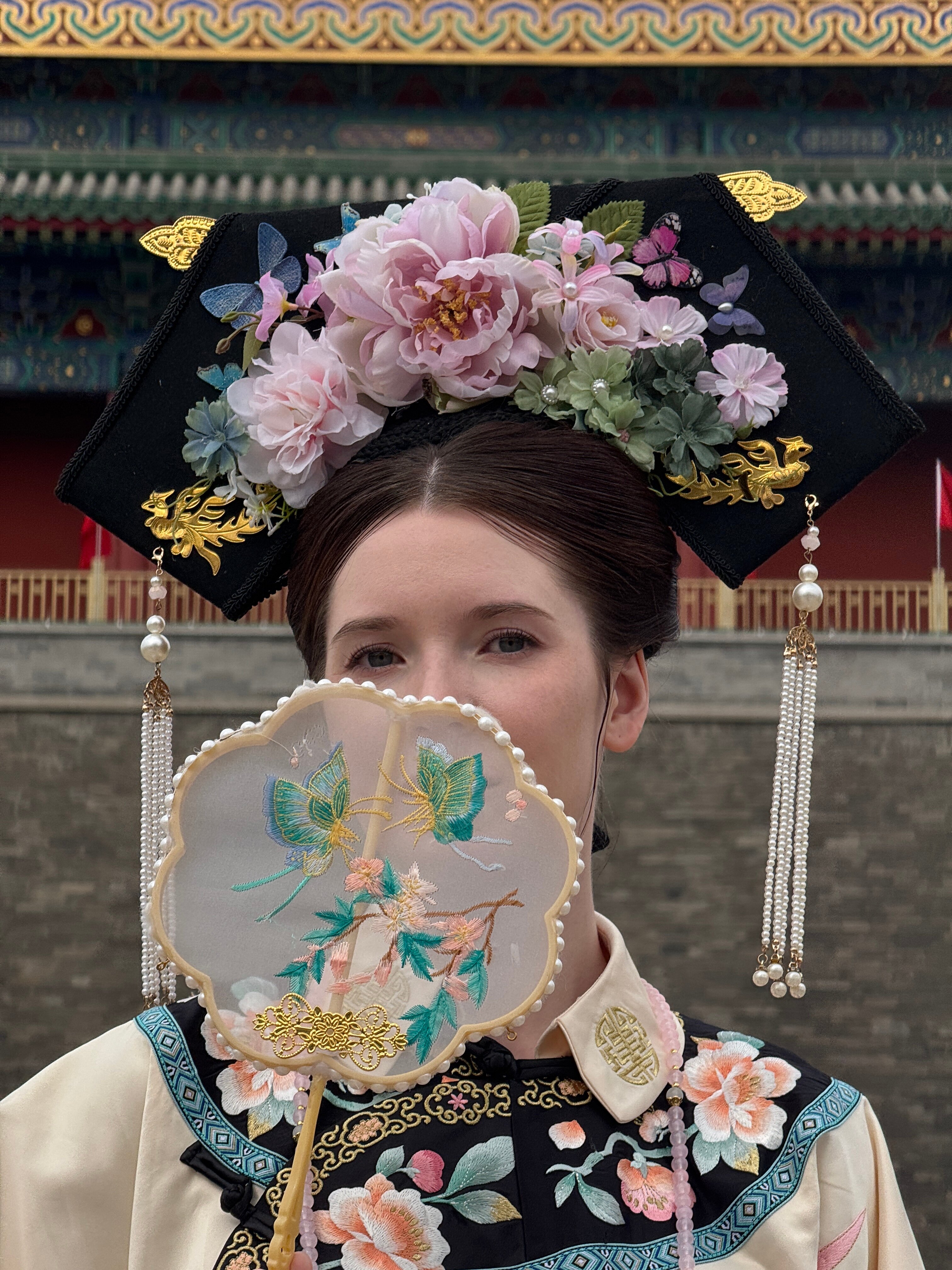 Пекин в моём сердце: культурный эксперимент, день рождения, опера и открытка в Россию