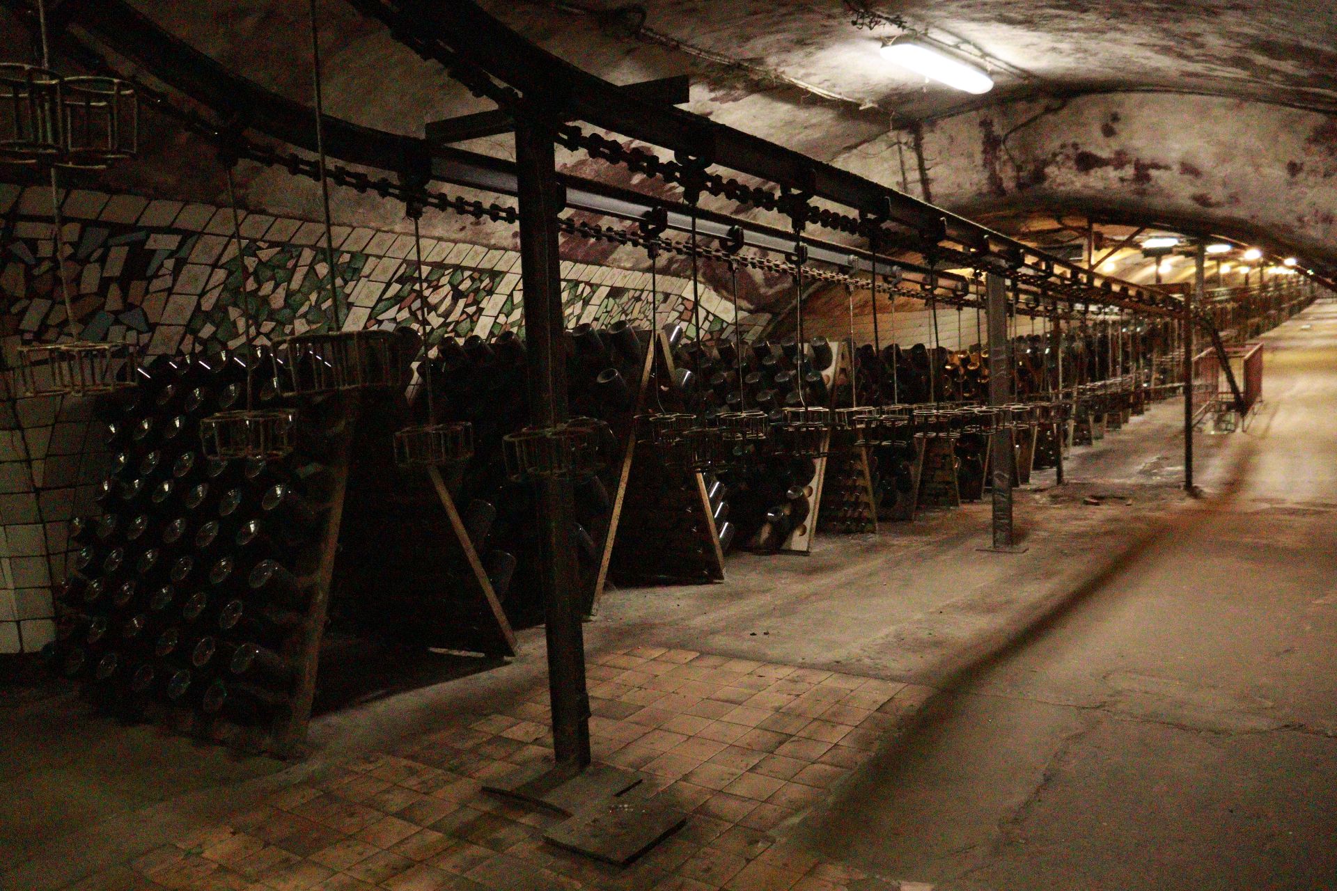 Наша поездка в Абрау-Дюрсо: отдых в замке, пьяная лестница и призраки винного дома