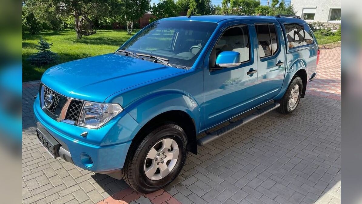 В России продают новый Nissan Navara, который на 13 лет забыли в гараже