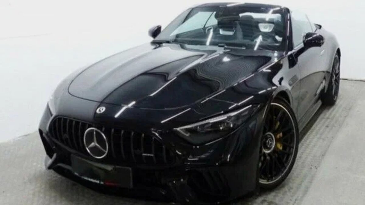 В России начали неофициально продавать новый кабриолет Mercedes-AMG SL 63