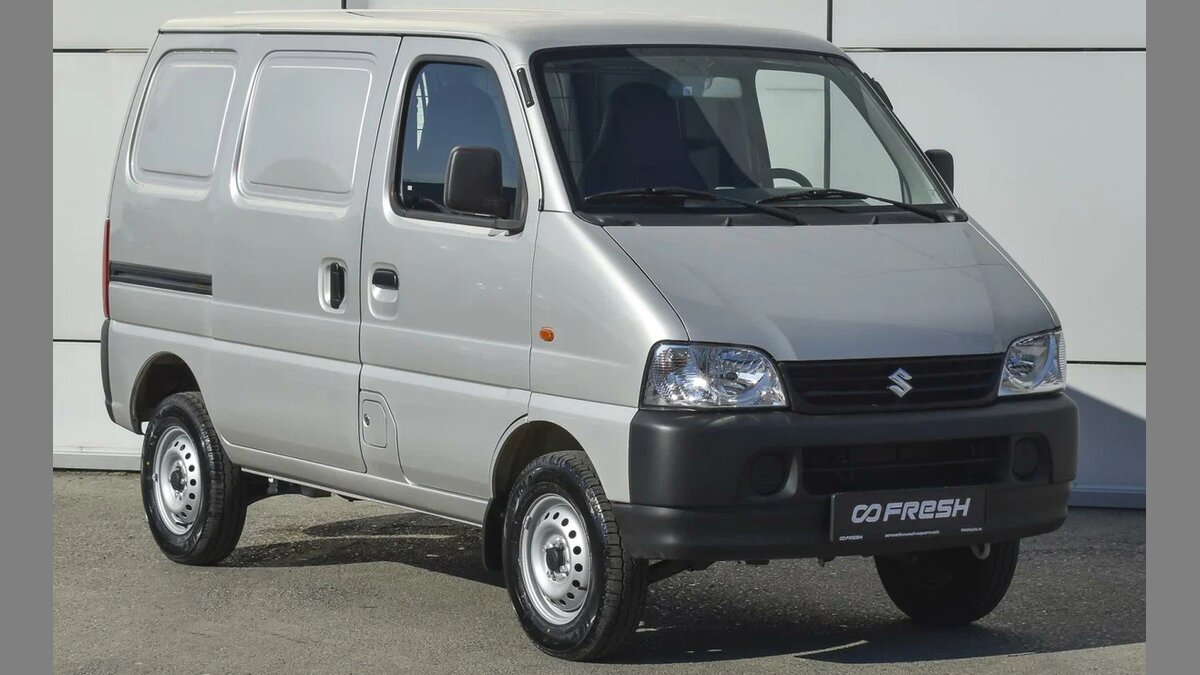 Микрофургон Suzuki Eeco появился на Авто.ру по цене 2,2 миллиона рублей