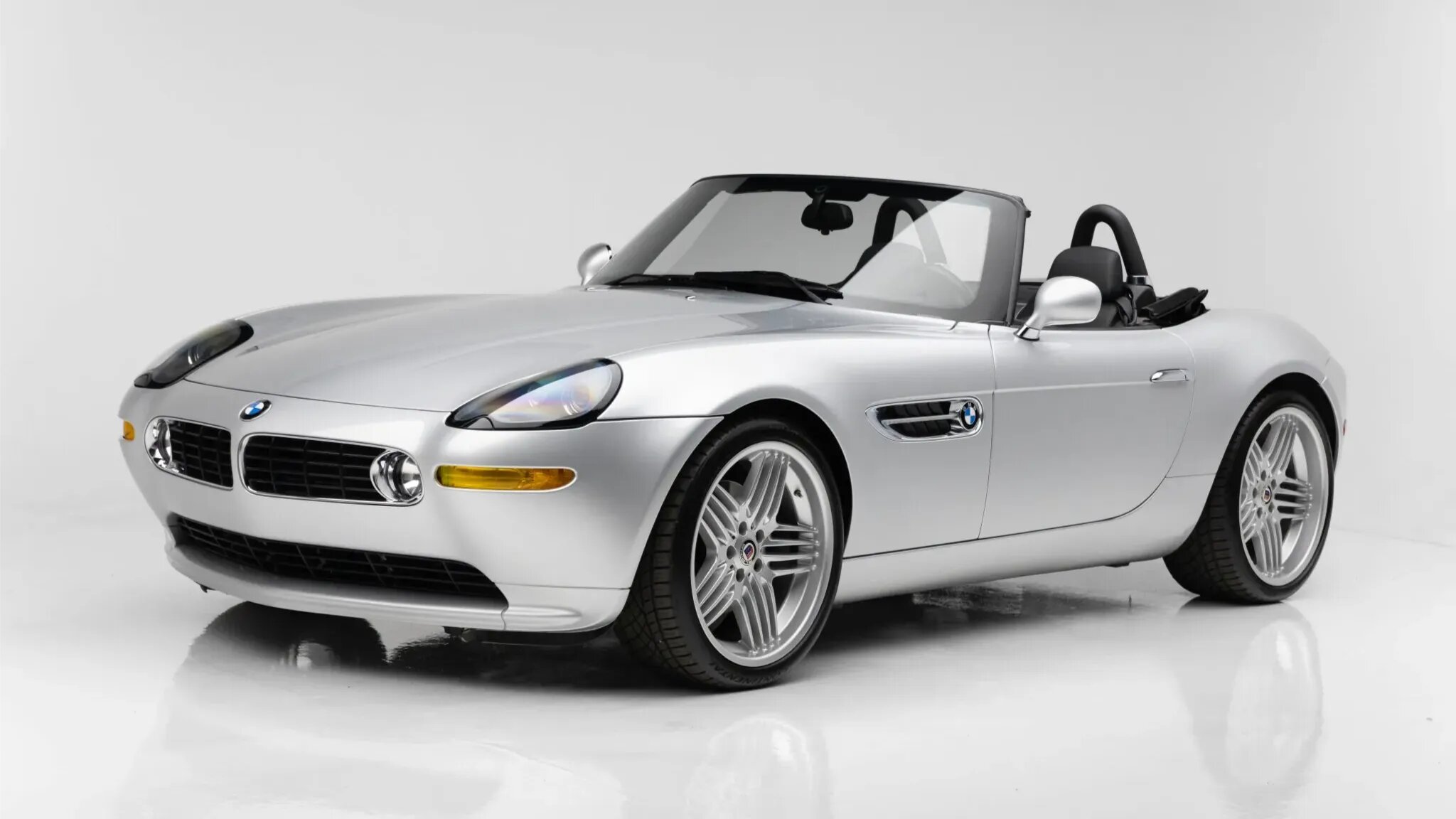Редчайший родстер BMW Z8 от Alpina выставили на продажу