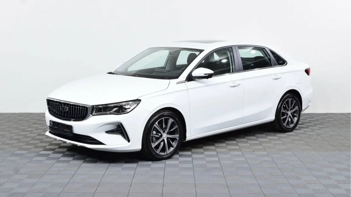 Китайская замена Kia Cerato от Geely появилась в продаже на Авто.ру