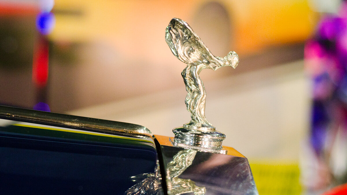 Квиз: угадай марку по фигуре на капоте