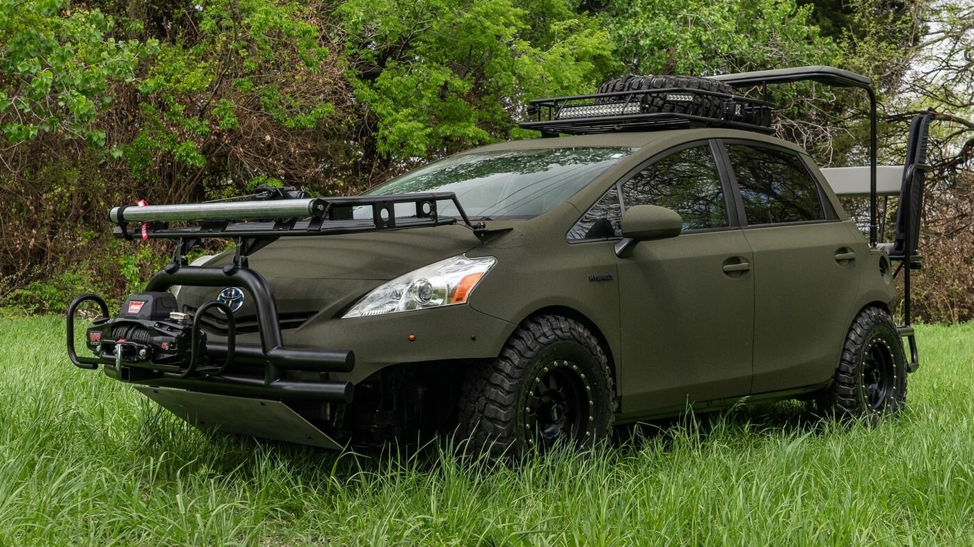 Toyota Prius превратился в экстремальную машину для охотников