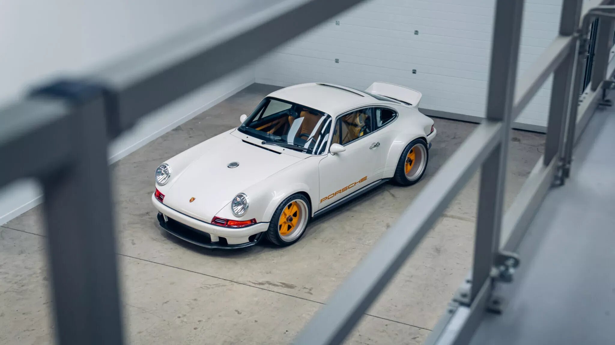 Редчайший Porsche 911 от Singer планируют продать за 3,75 миллиона долларов