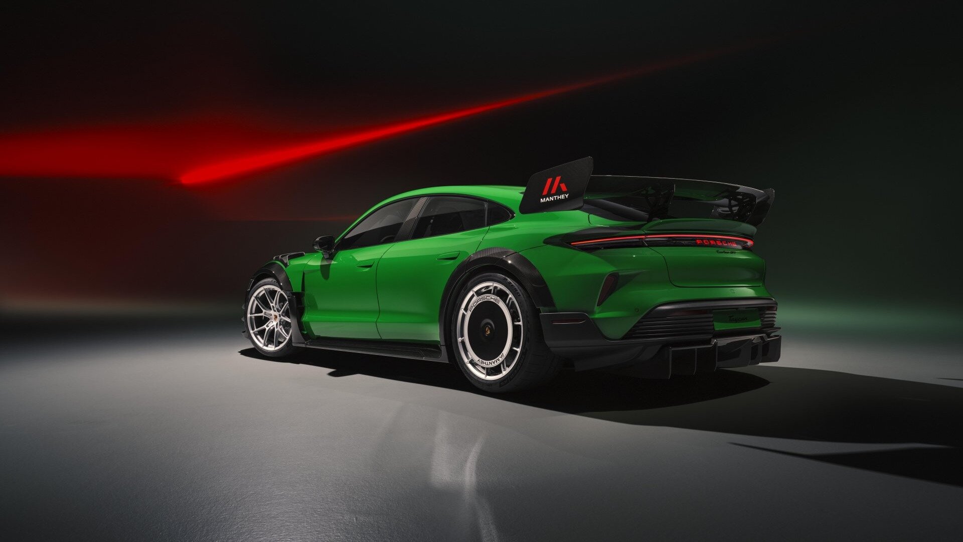 Porsche Taycan получил тюнинг-кит, позволивший обогнать Xiaomi SU7