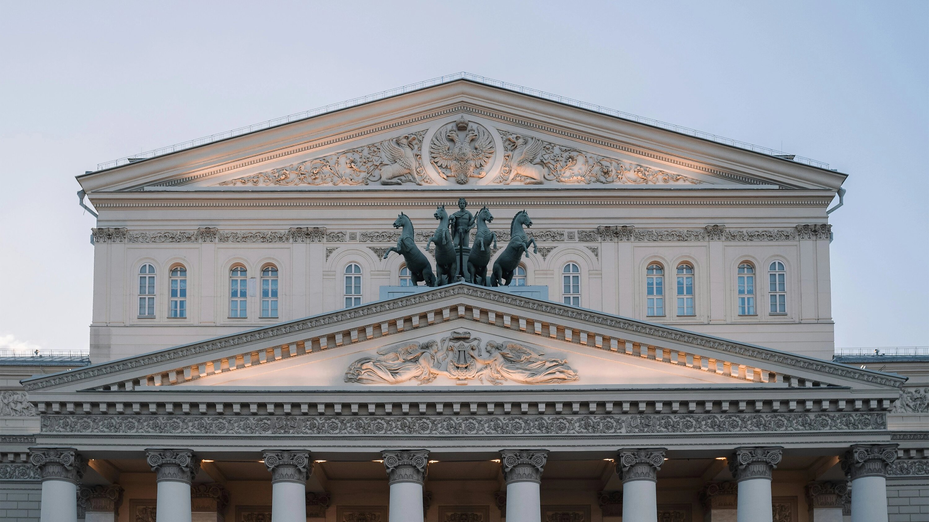 Снимаем занавес: необычные факты о Большом театре и сколько стоят билеты на самом деле