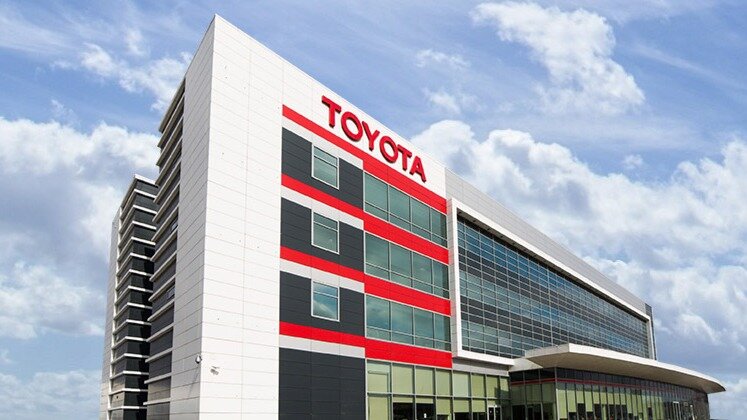 Toyota возобновила поставки запчастей в Россию