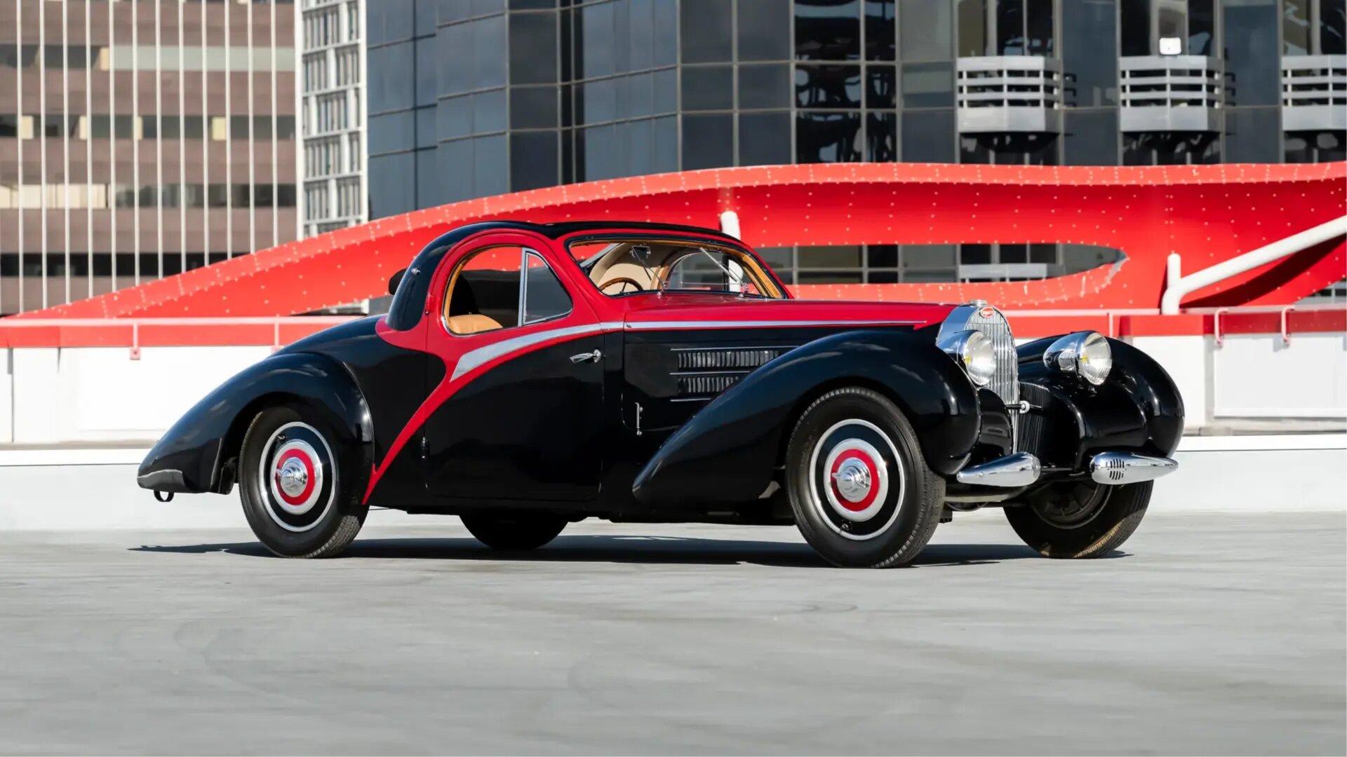 Редчайший довоенный Bugatti хотят продать за 2,5 миллиона долларов