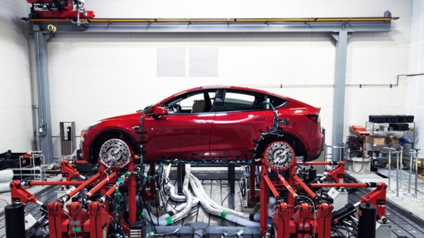 Tesla тайно уменьшила количество чипов в электрокарах
