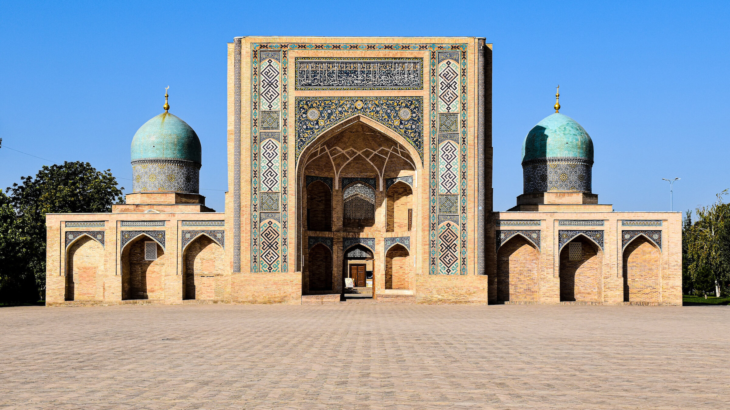 Килограмм плова за 200 рублей, неожиданная зима и гостеприимство: как живётся в Ташкенте 