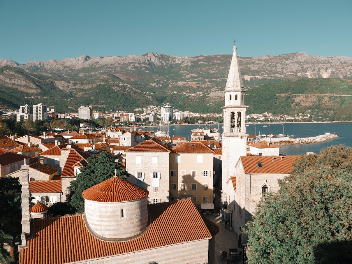Город Будва в Черногории: плюсы и минусы отдыха