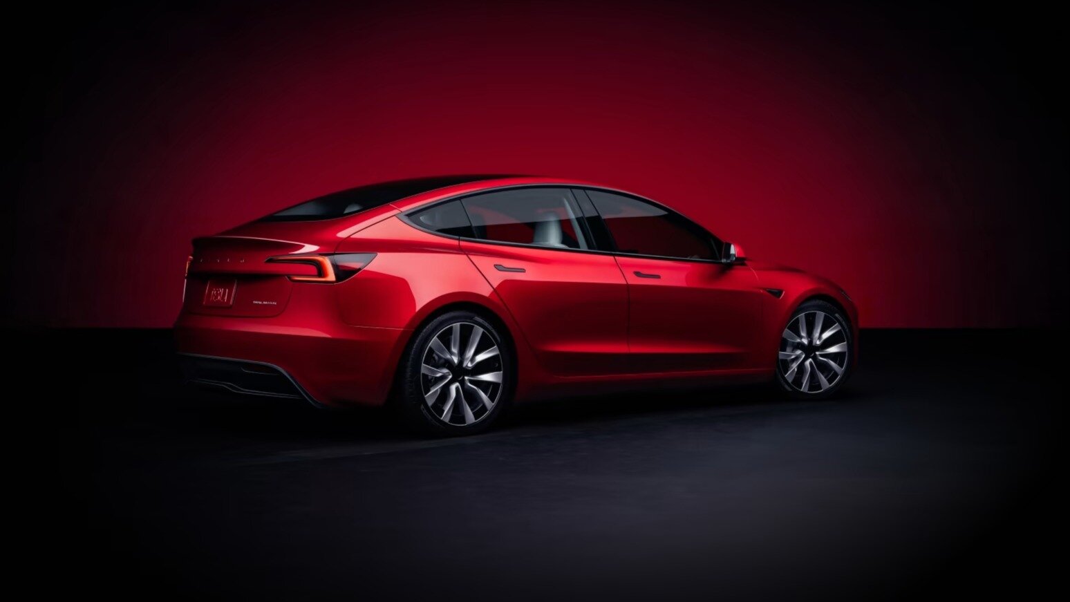 Обновлённая Tesla Model 3 станет мощнее более чем на 100 сил