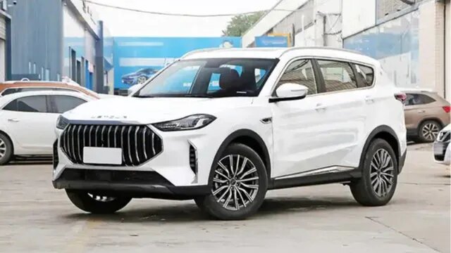 В России появился среднеразмерный кроссовер Jetour X70 Plus — пока по параллельному импорту