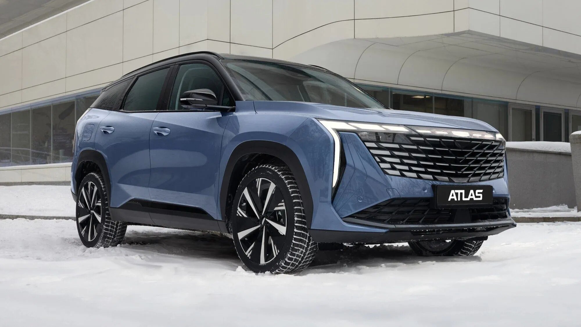 В России отозвали почти 40 тысяч Geely Atlas из-за проблем с парктрониками