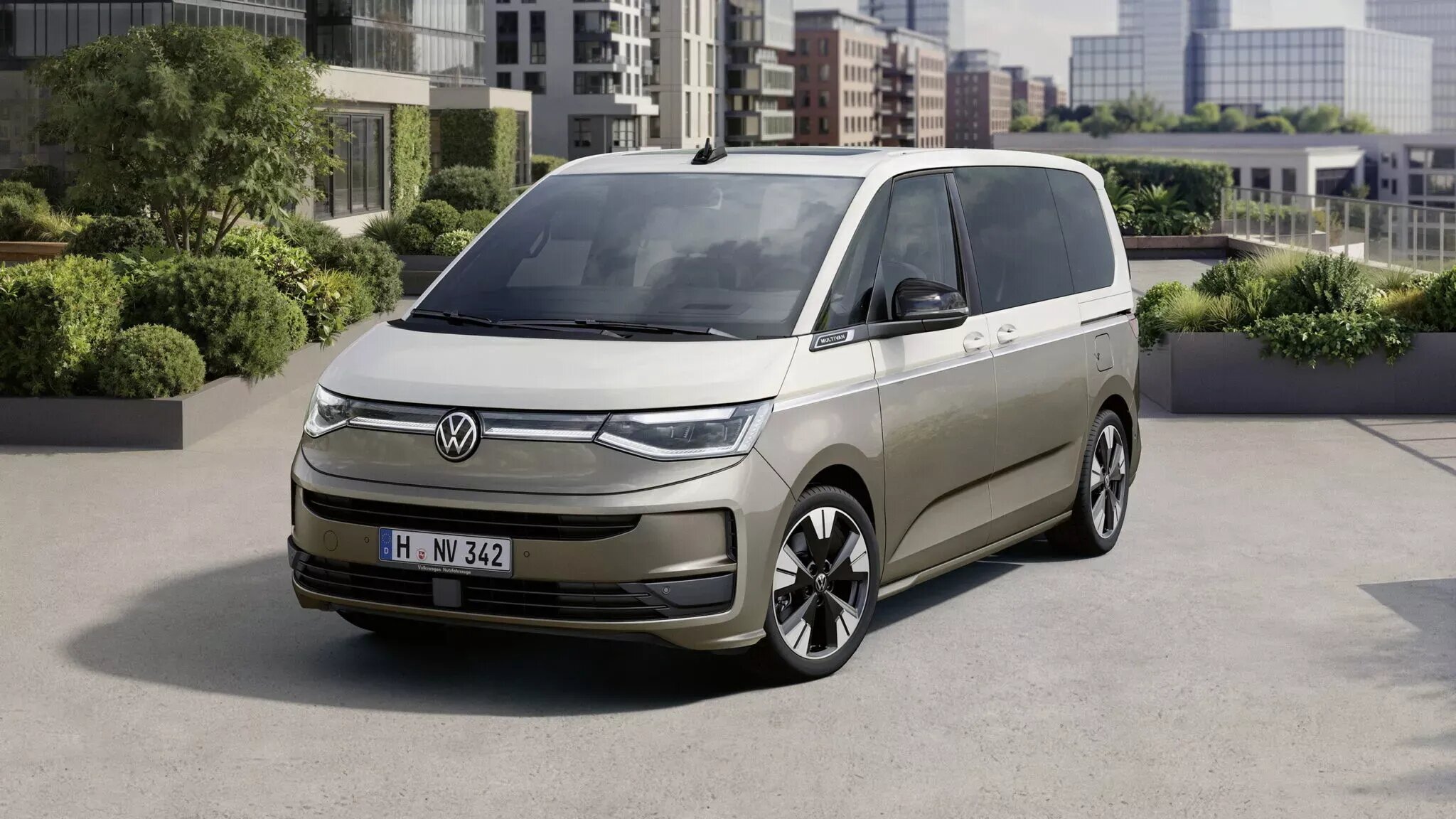 Рассекречен обновлённый Volkswagen Multivan