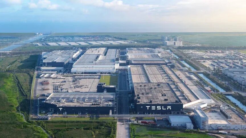 Tesla подала иск против новых европейских пошлин на китайские электрокары