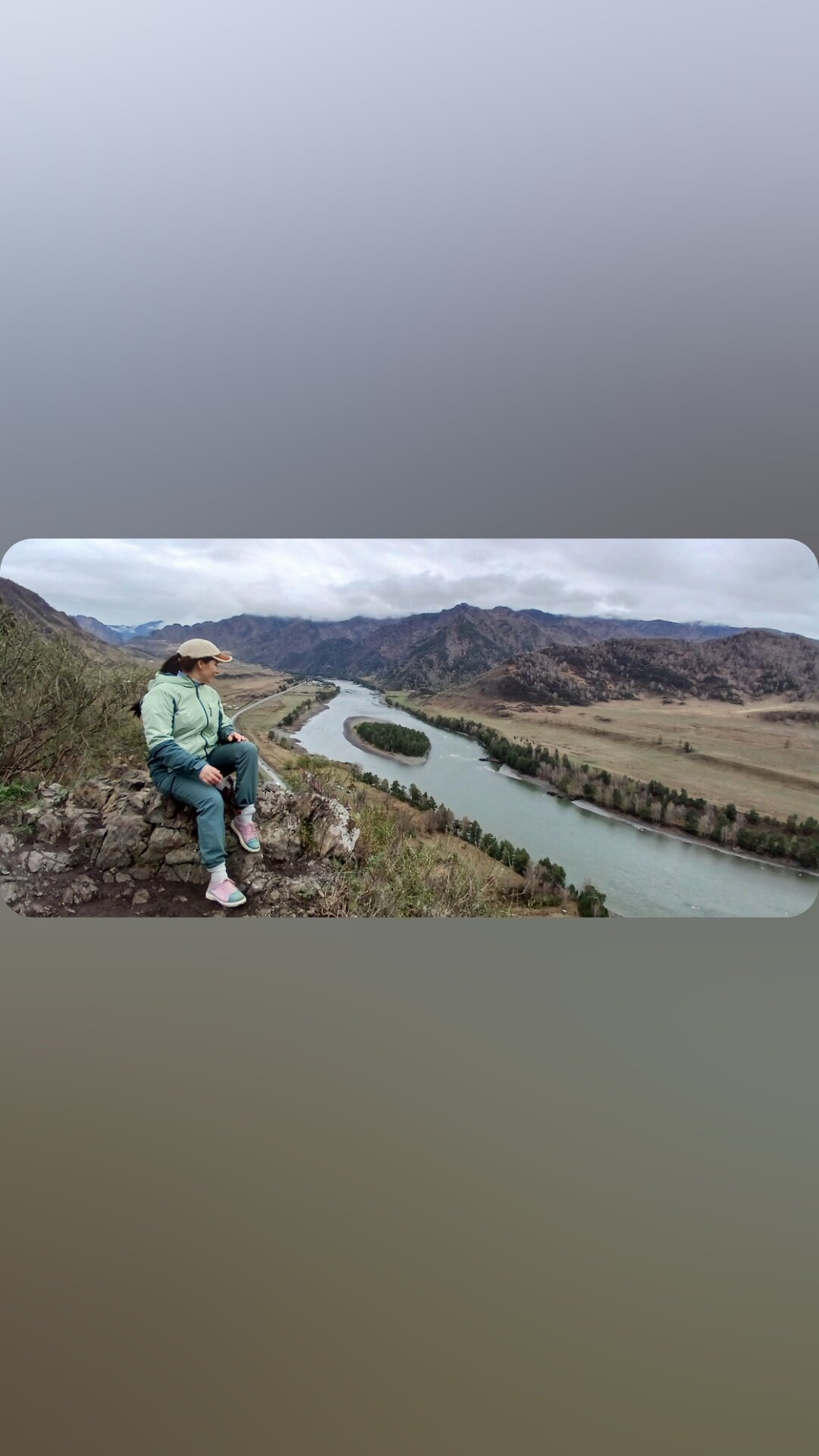 Горный Алтай, цветущий родедндрон и музей Шукшина