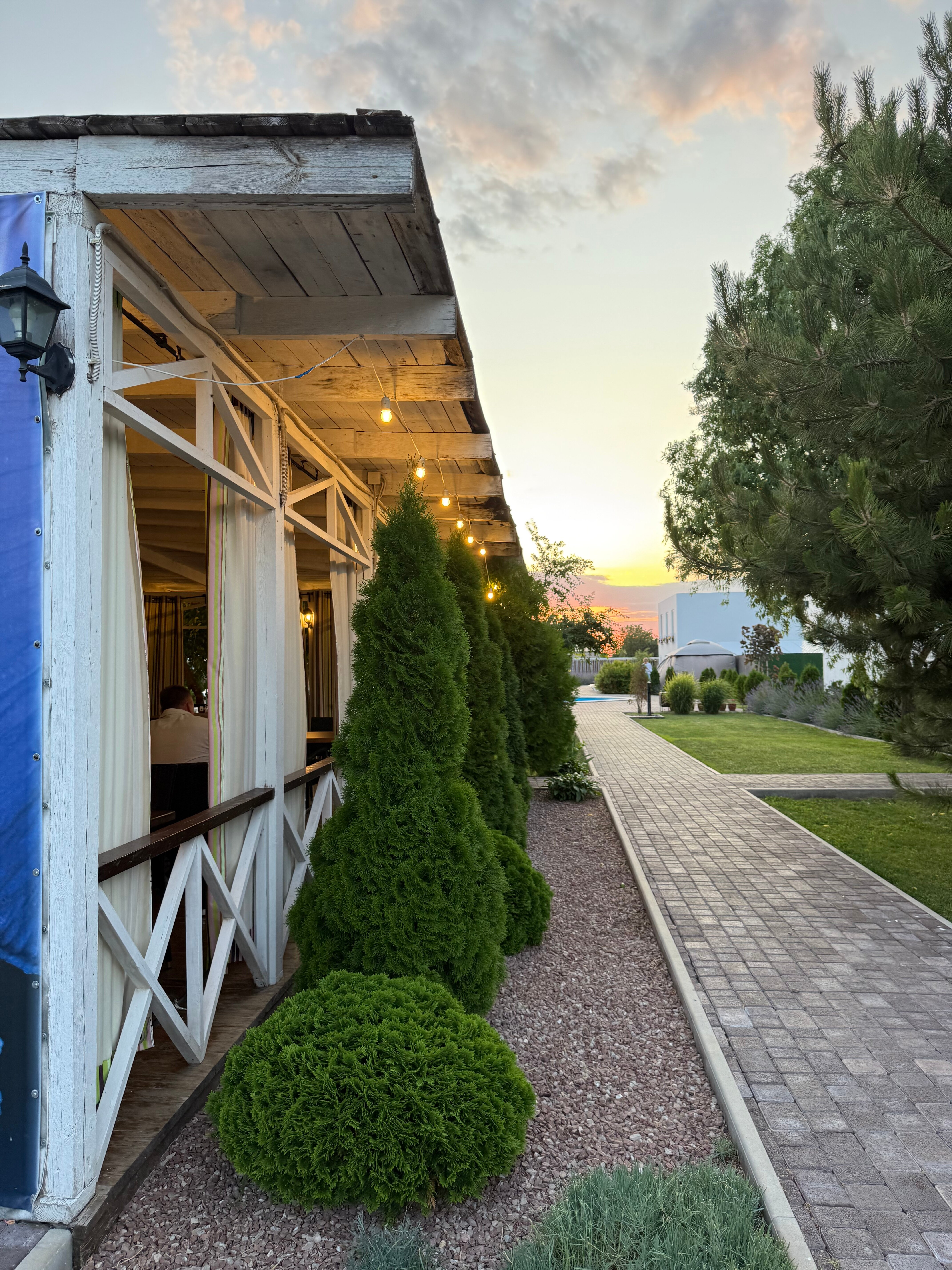 Станица Должанская в июне: где остановиться и какой пляж выбрать