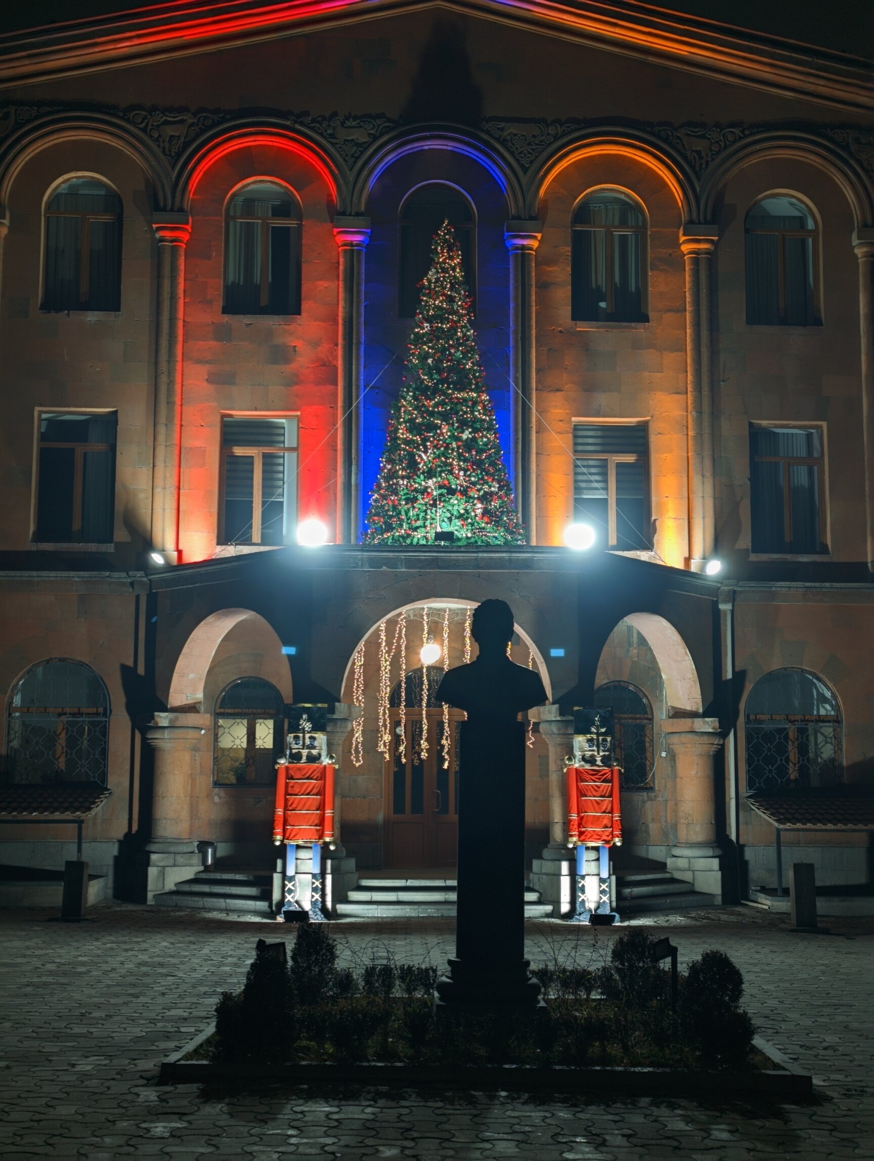 Новогодняя Армения: где остановиться в Ереване, что посмотреть, куда съездить