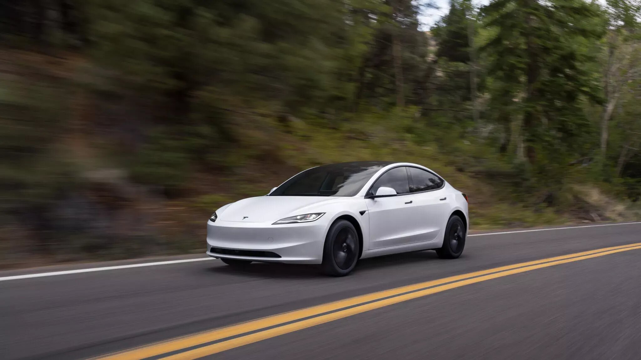 Tesla не хочет продавать в Китае дешёвую Model 3