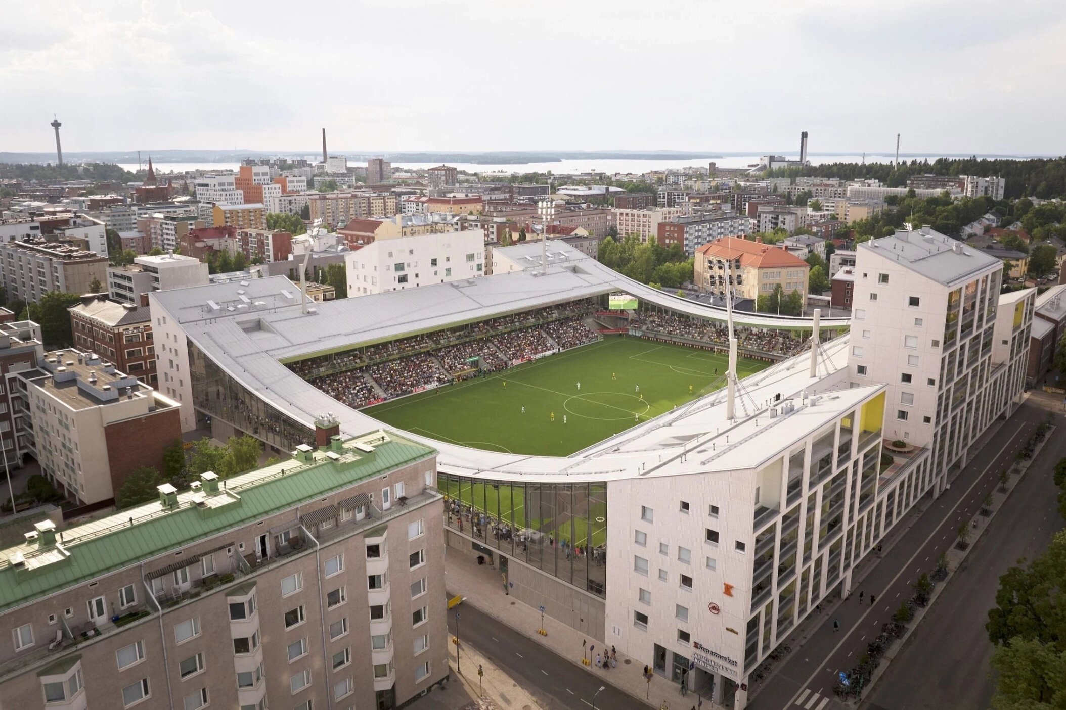 И дом, и футбольный стадион: фотопост из Финляндии