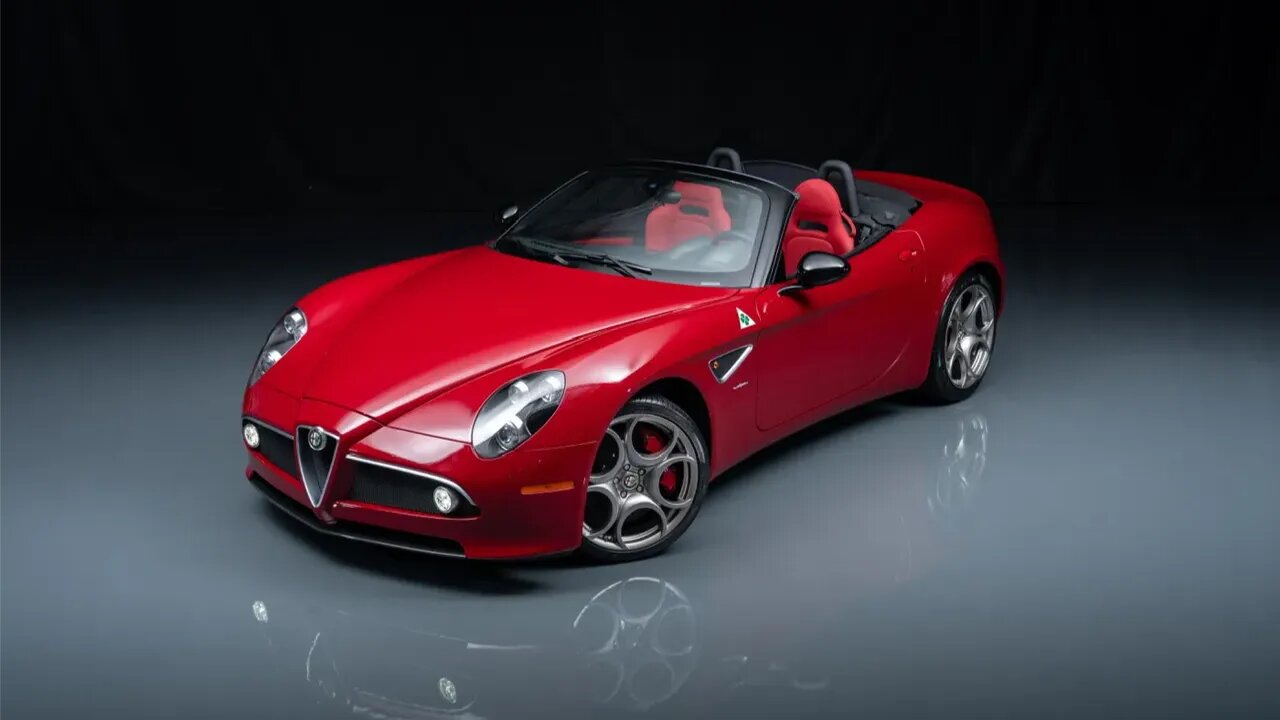 Сразу две редких Alfa Romeo 8C из 2000-х появились в продаже: они новые