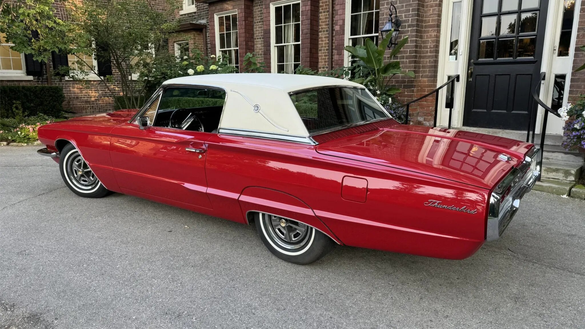 Желідегі жыныстық қатынас туралы бейнелер