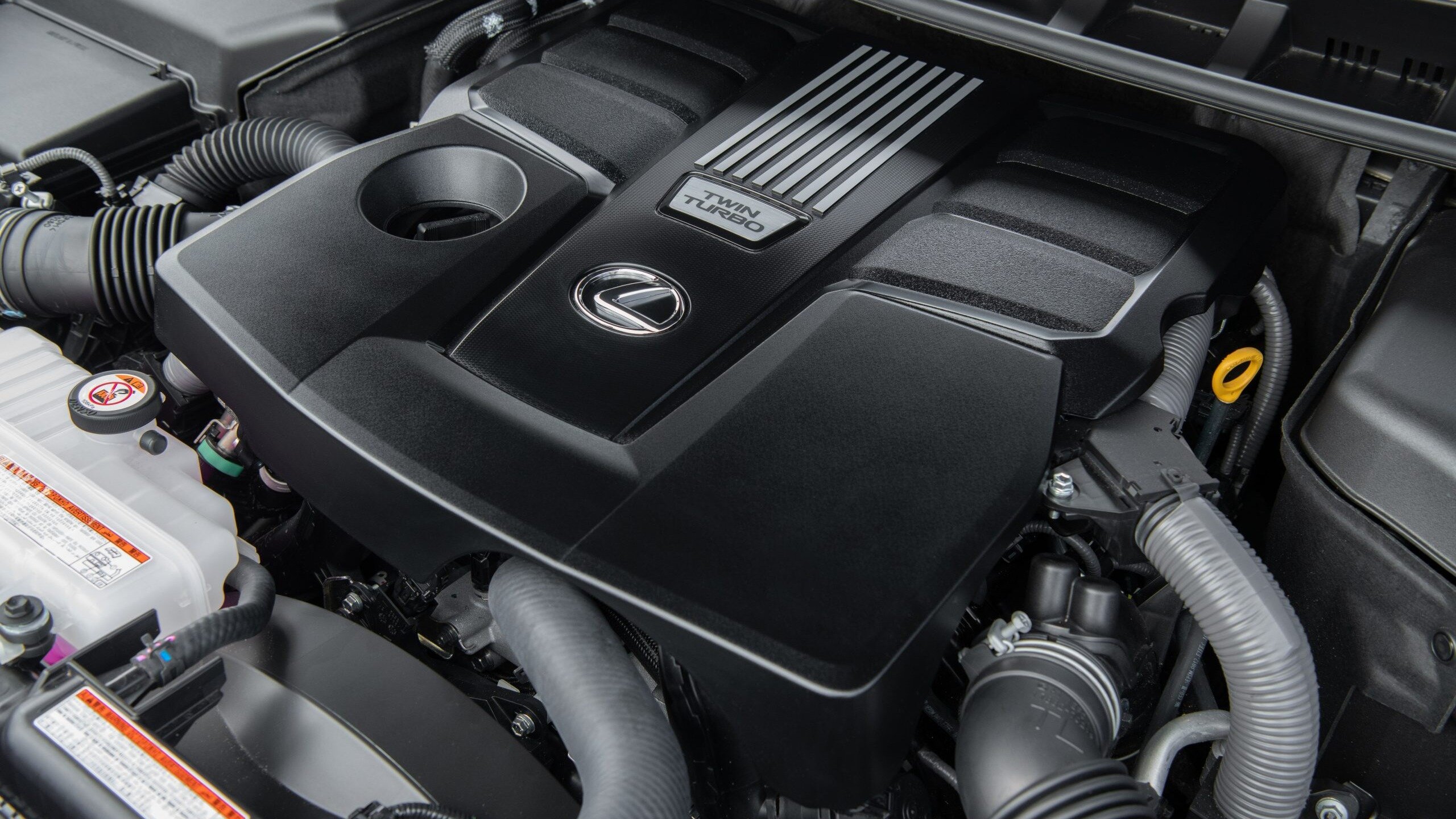 Toyota расширила отзыв Tundra и Lexus LX из-за ломающихся двигателей