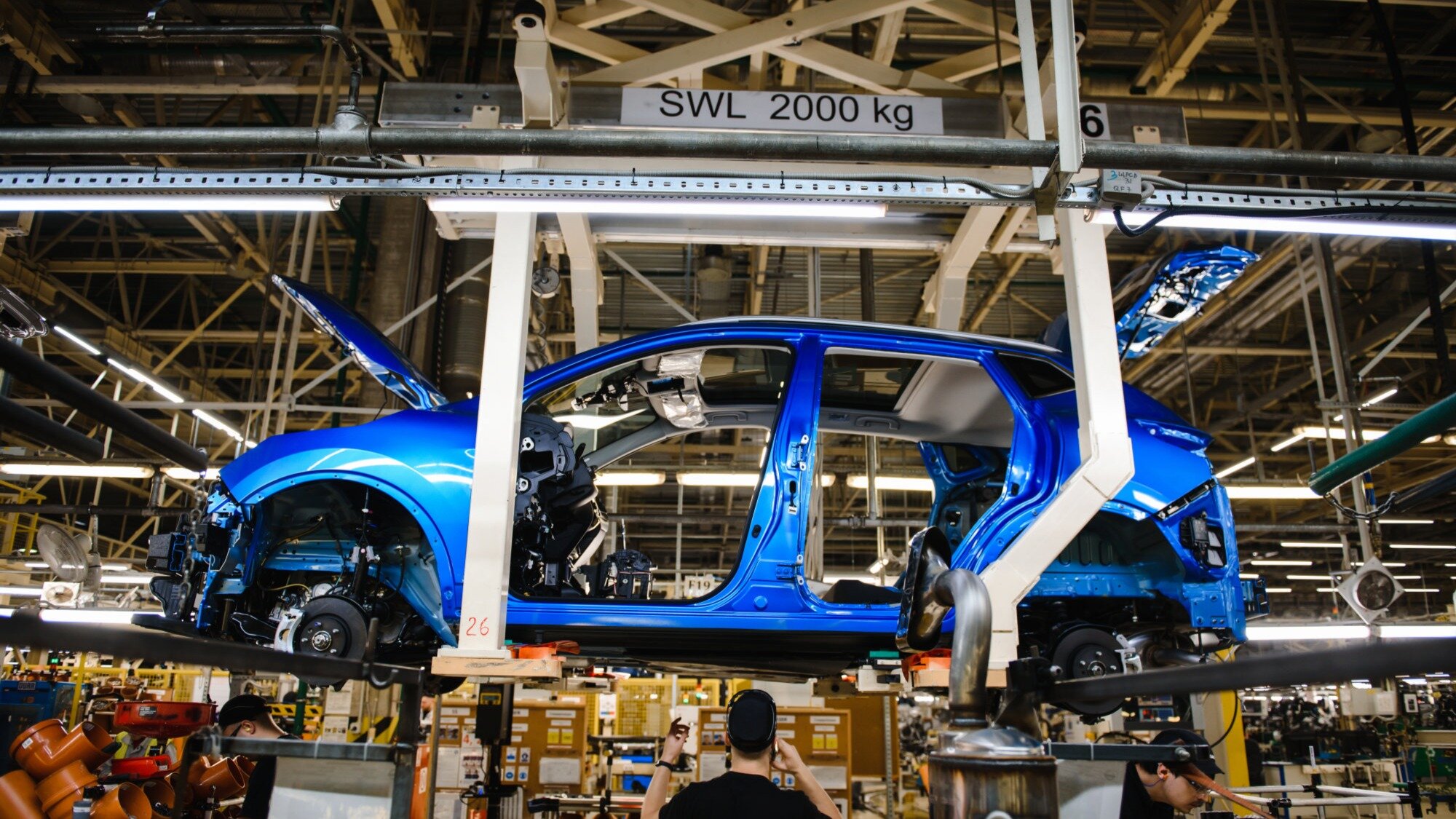 Российский завод Nissan может возобновить производство только через год