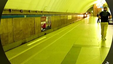 Kiyimda siyish porno