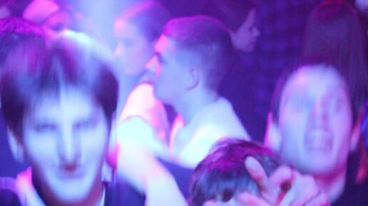 Жалаңаш құлдың ұрып-соғу суреттері