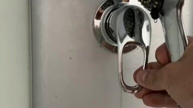 замена смесителя душевой кабины